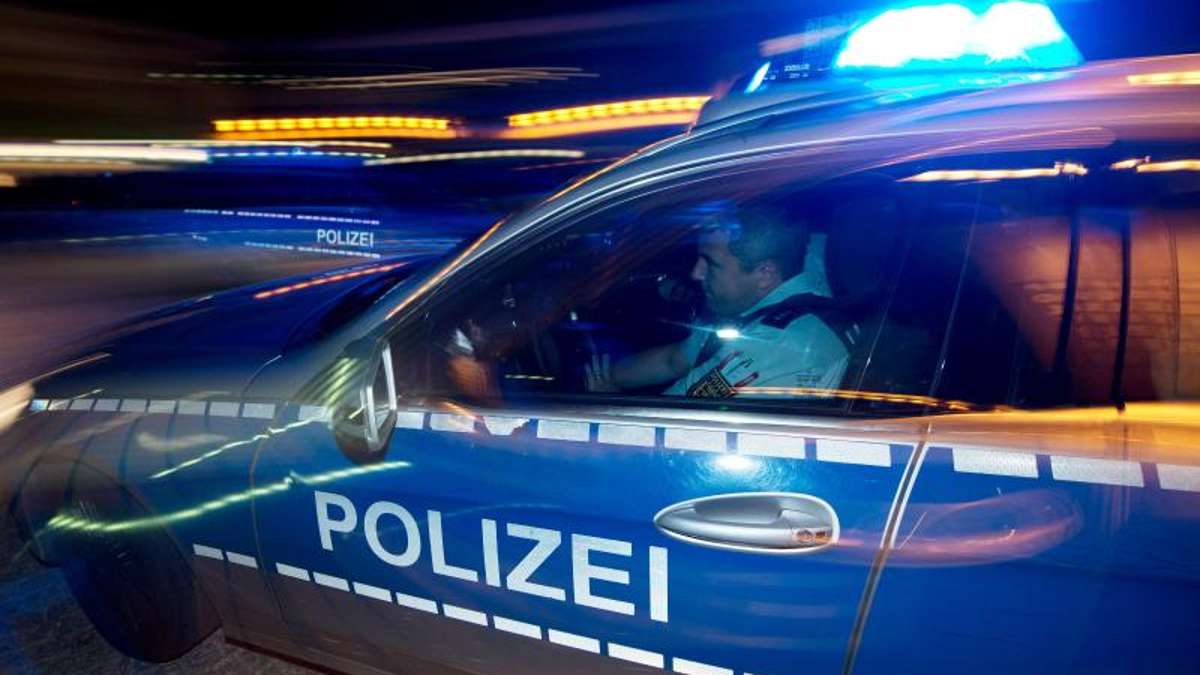 Gattendorf: Fahndung: Autodieb flüchtet zu Fuß von der A93