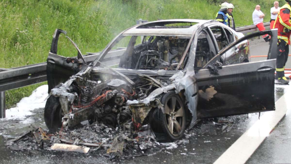 Stammbach: A9: BMW brennt aus