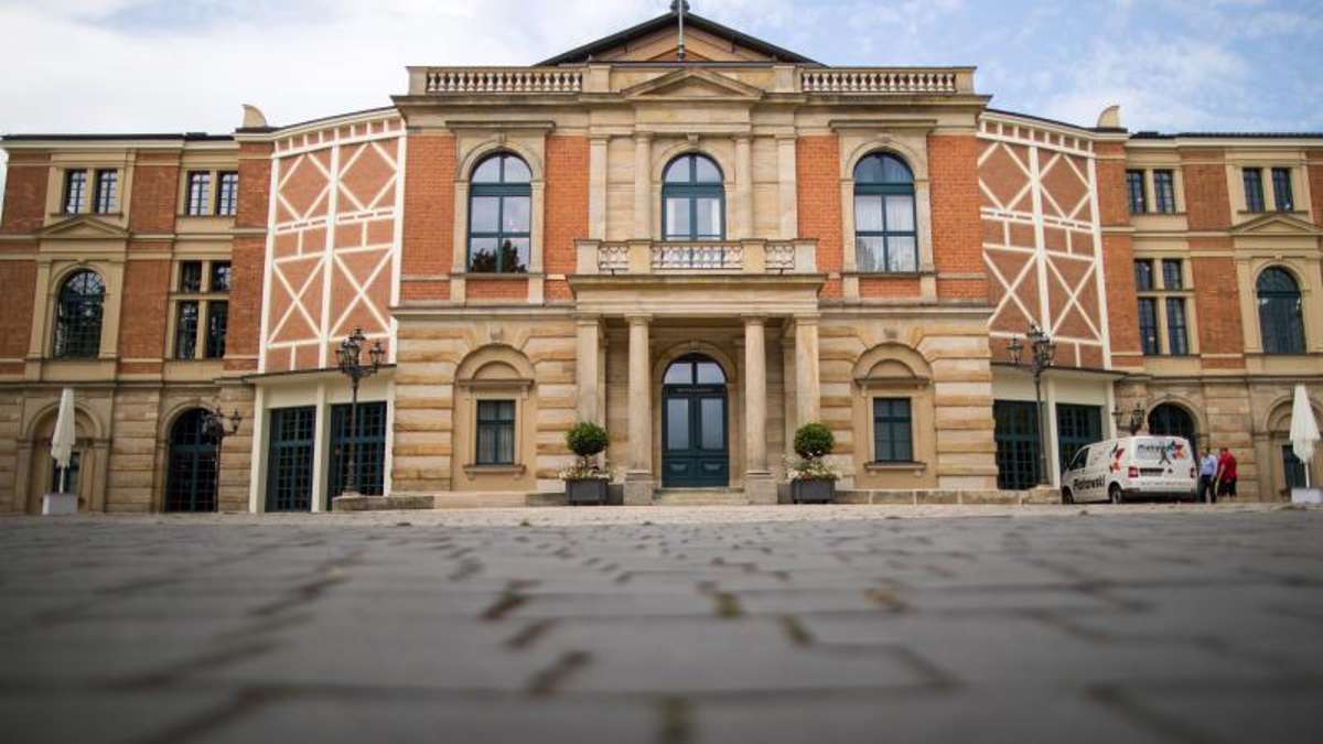 Kunst und Kultur: Promi-Auflauf bei den Bayreuther Festspielen