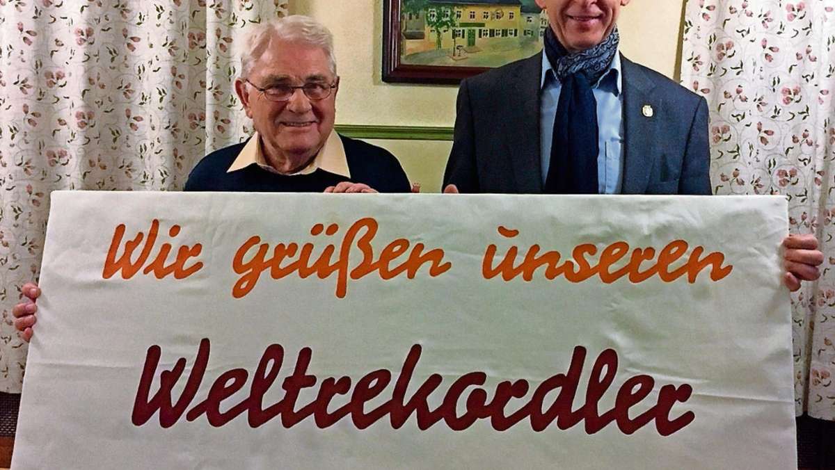 Münchberg: Historische Runde ehrt Weltrekordler