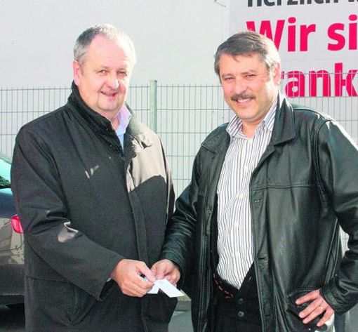 Werner Buchta (links) und Kuno Höhne freuen sich auf die Besucher. Foto: rai