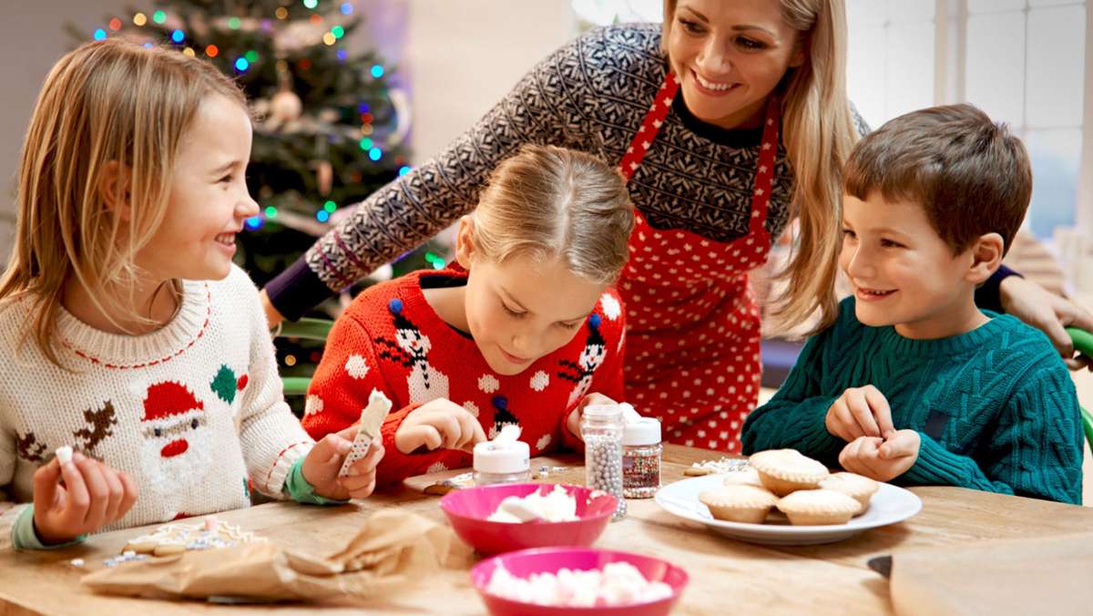 Tipps für Familien: Basteln und Backen im Advent