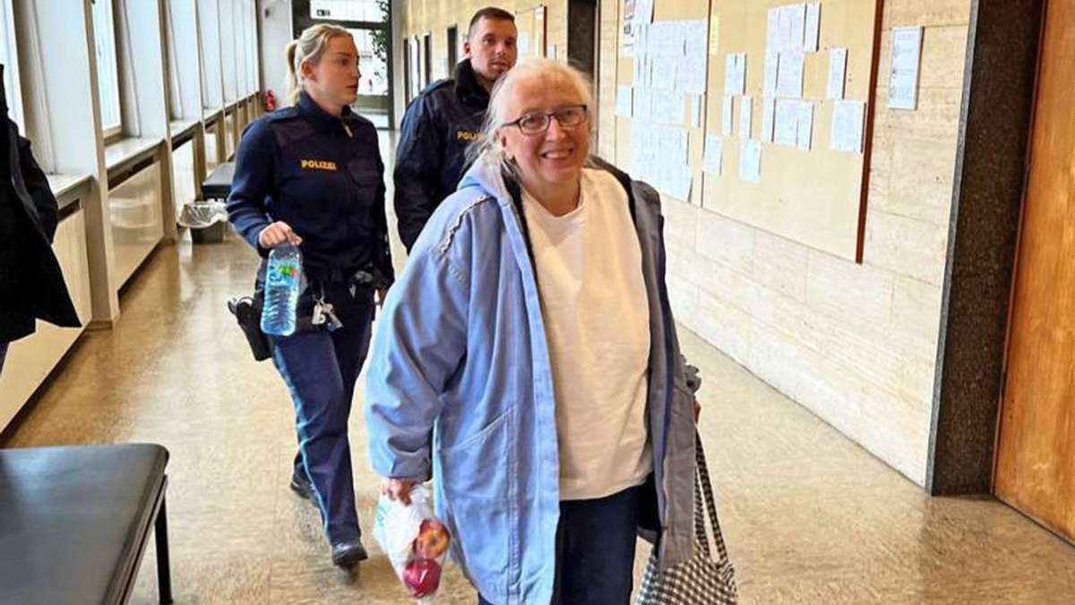 69-Jährige ohne Einsicht: Holocaust-Leugnerin soll erneut in Haft