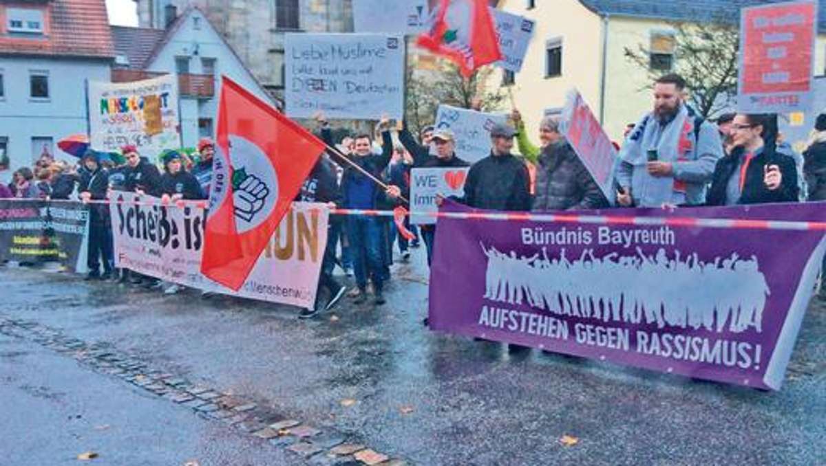 Kulmbach: Demonstranten begrüßen AfD