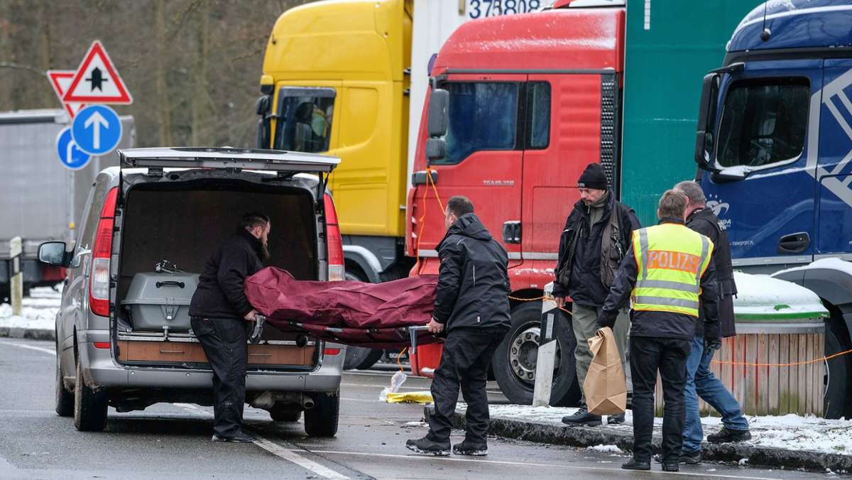 Aus der Region: A9: Toter Lkw-Fahrer wohl Opfer eines Streits