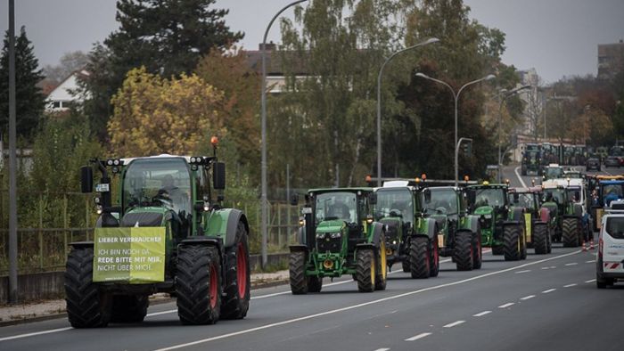 Traktoren-Sternfahrt nach Berlin: Polizei warnt vor Verkehrsproblemen