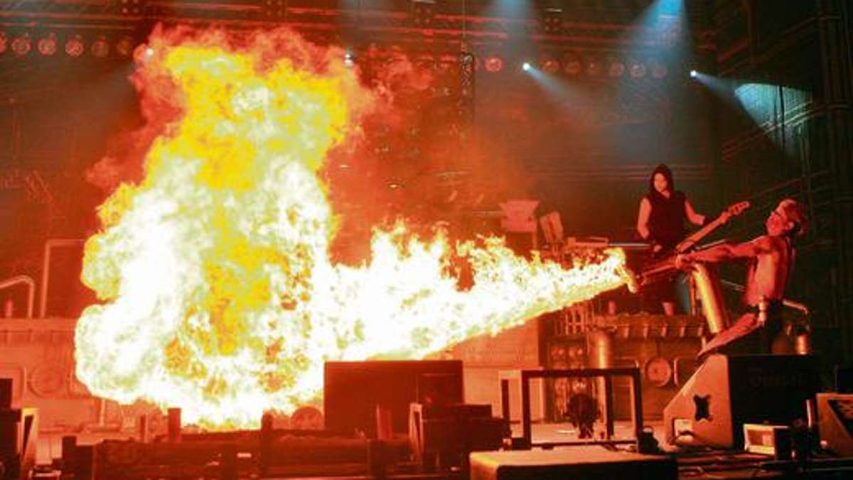 Länderspiegel: Kein Konzert ohne Flammenwerfer