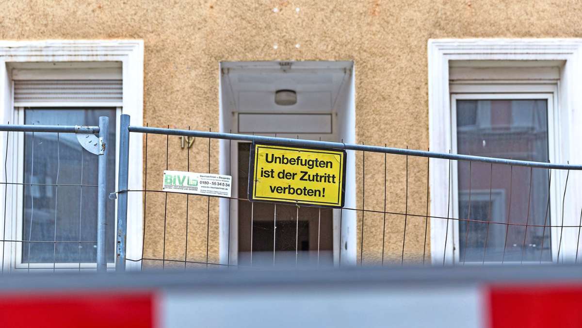 Schrotthaus in der Schillerstraße: Hof: Anwohner hofft auf baldigen Abriss