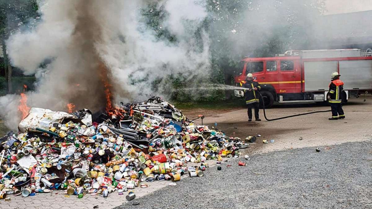 Kulmbach: Abfall lichterloh in Flammen