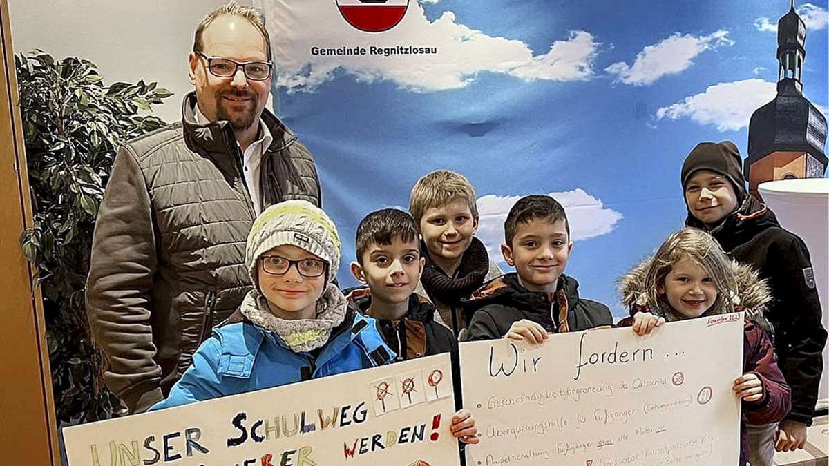 Protest in Regnitzlosau: Kinder kämpfen für sicheren Schulweg