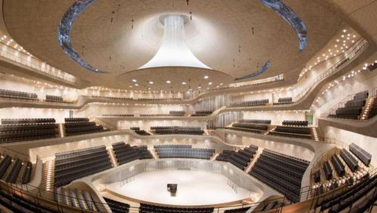 Kunst und Kultur: Run auf Elbphilharmonie  zwei Karten für 10.000 Euro bei eBay