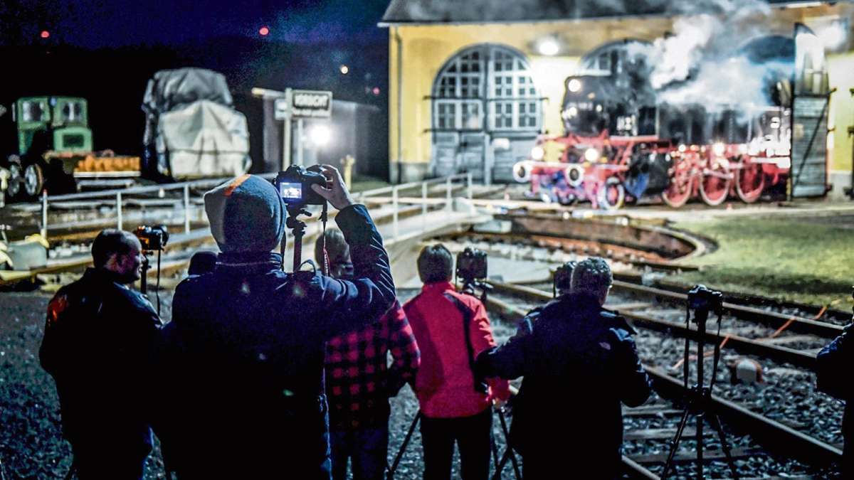 Rehau: Stählerne Schönheit begeistert Bahnfans