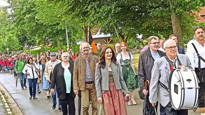 Hammerrangfest: Blechmusi begeistert in Waldershof