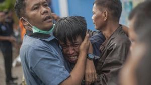 Tsunami-Katastrophe in Indonesien: Mindestens 222 Tote