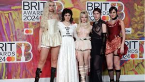 Styles bei den Brit Awards: Süße Frühlingsfarben treffen auf dunkle Prinzessinnen