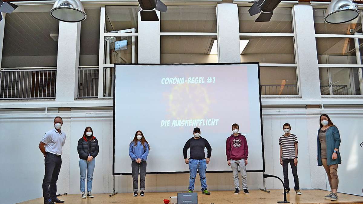 Walter-Gropius-Gymnasium Selb: Gymnasiasten beleuchten  die Pandemie