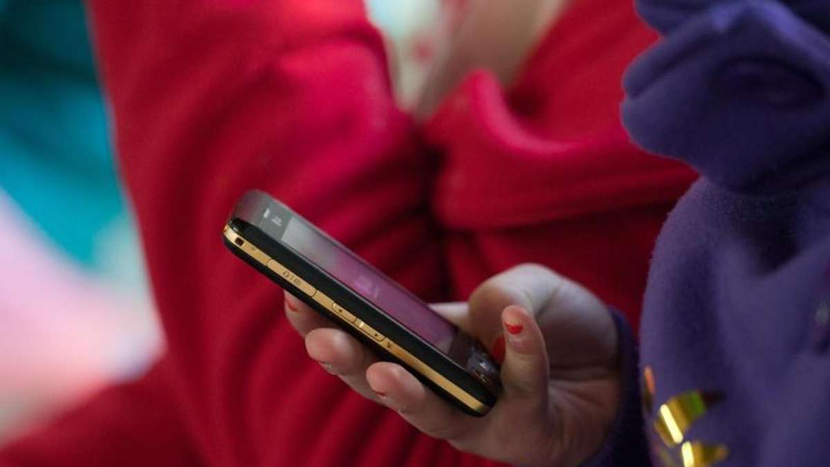 Naila: Handy-Dieb geht in der Mittelschule Naila um