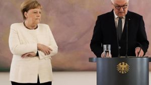 Merkel erleidet erneut heftigen Zitteranfall