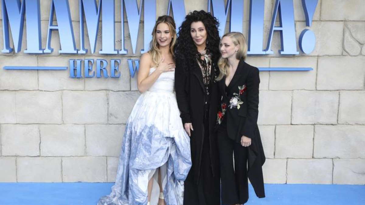 Kunst und Kultur: Mamma Mia! Here We Go Again an der Spitze der Kinocharts