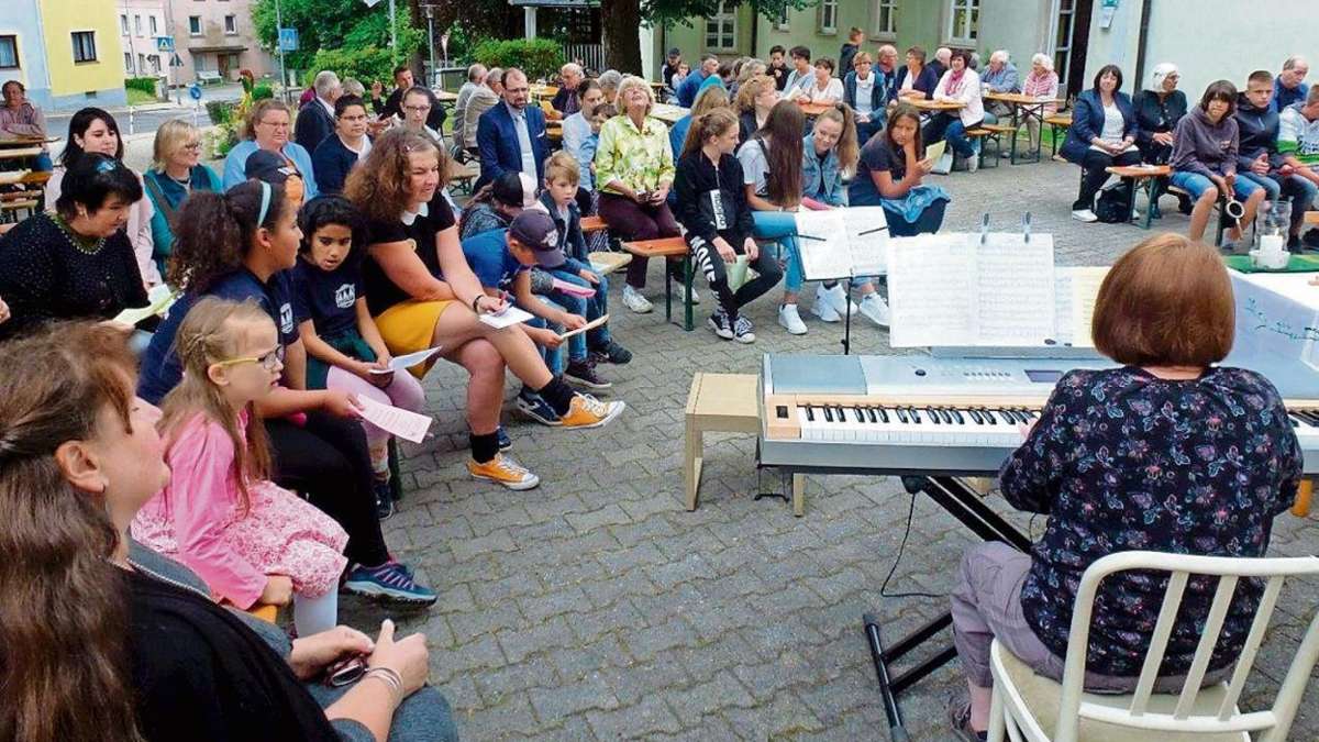 Selb: Schönwalder Christen feiern Frieden