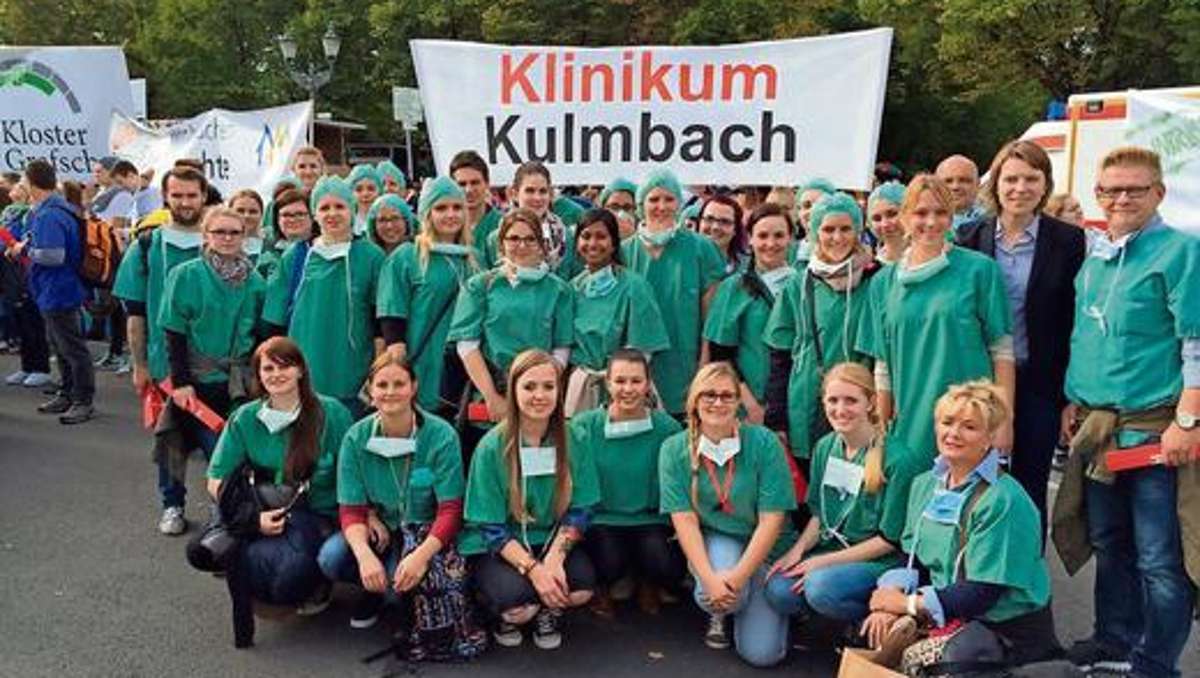Kulmbach: Beschäftigte des Klinikums protestieren in Berlin