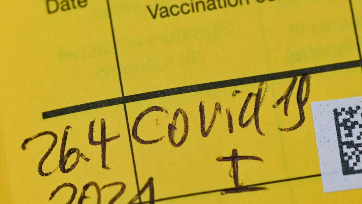 Dreiste Fälschungen: Falscher Impfnachweis mit  Hofer Adresse