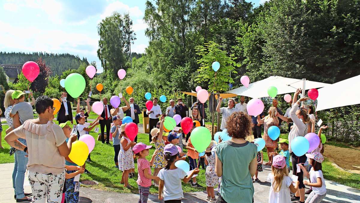 Einweihung Käthe-Luther-Kindergarten Holenbrunn: Schmuckstück mit  idealer Lage für Kinder
