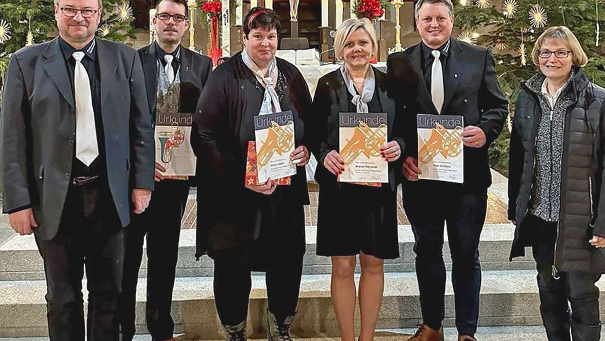 Konzert in Kirchenlamitz: Mit Schwung ins Neue Jahr
