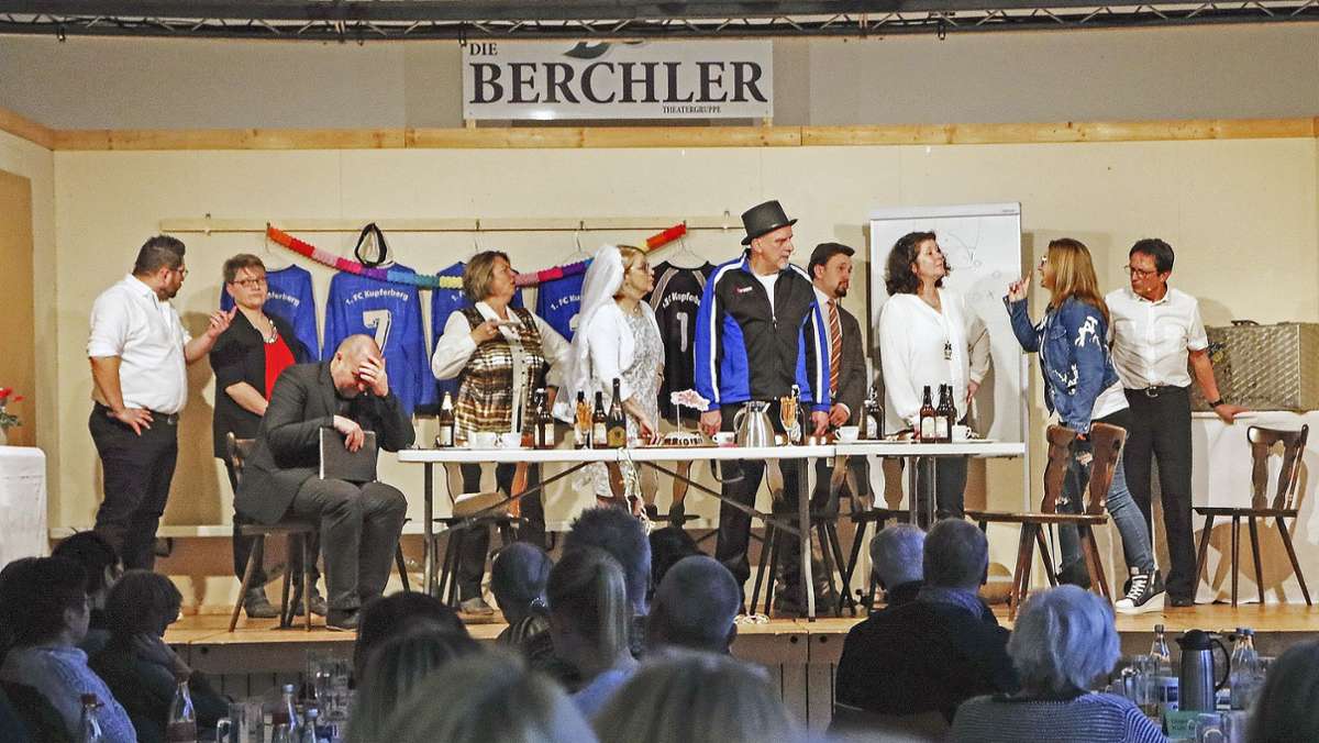 Theaterstück: Berchler feiern „Silberhochzich“
