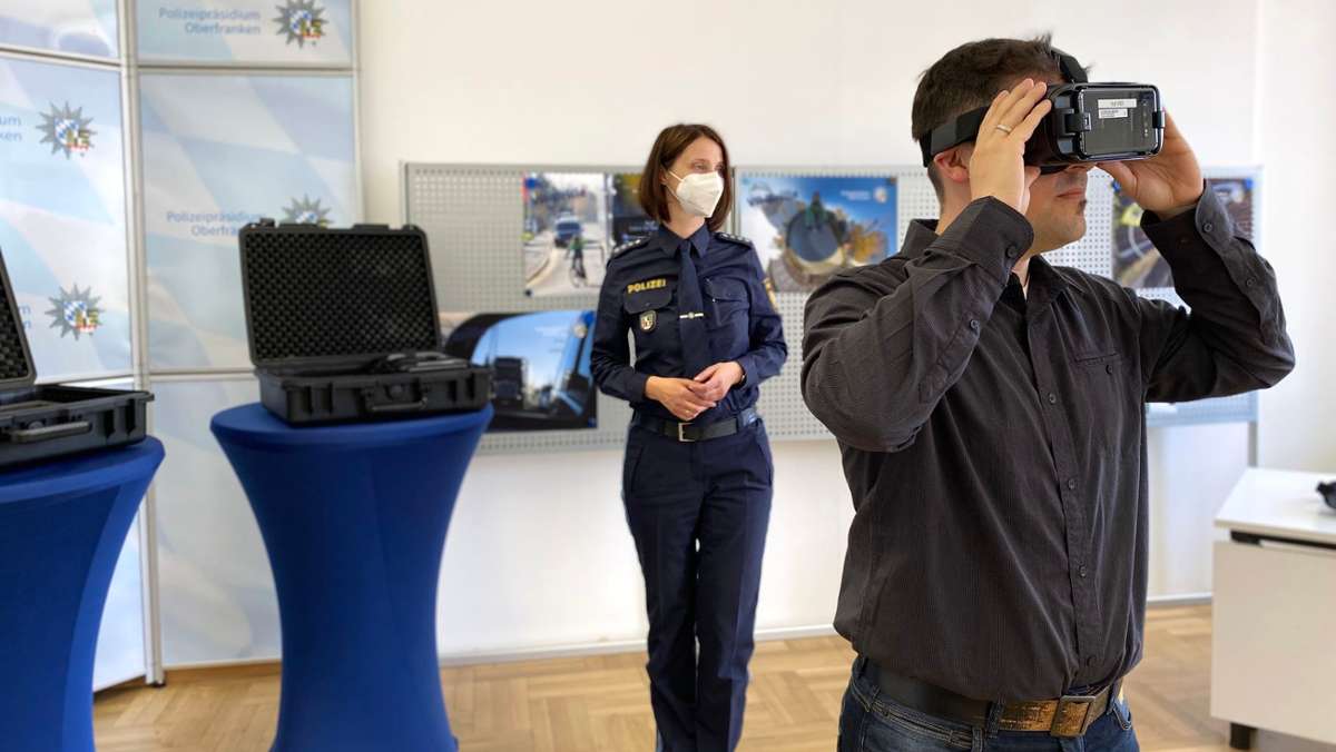 Neue Technik: Oberfrankens Polizei mit Virtual-Reality-Brillen