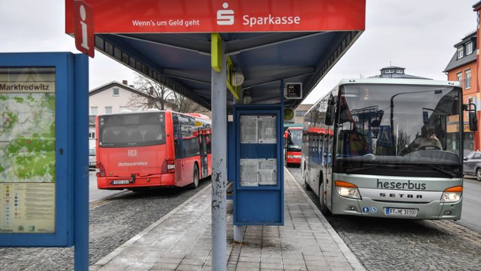 Neues Angebot ab Mai: Expressbus rollt stündlich  von Selb nach Marktredwitz