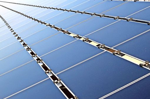 Auch in Rehau könnte künftig eine große Freiflächen-Photovoltaikanlage stehen Foto: /dpa/Susan Montoya Bryan