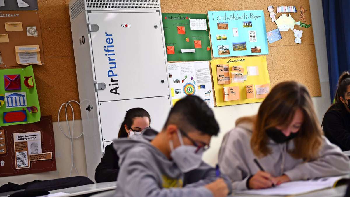 In Hofer Schulen: Luftfilter erst im Frühjahr?
