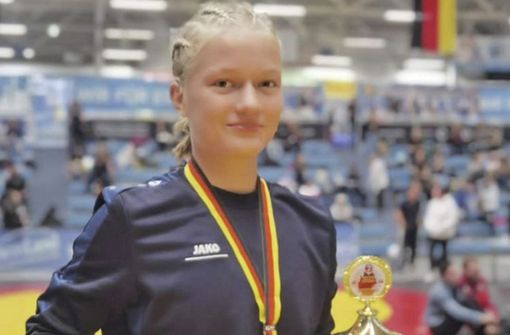 Anna Pohl vom ASV Hof ist Deutschlands zweitbeste Ringerin in der A-Jugend. Foto: /Verein