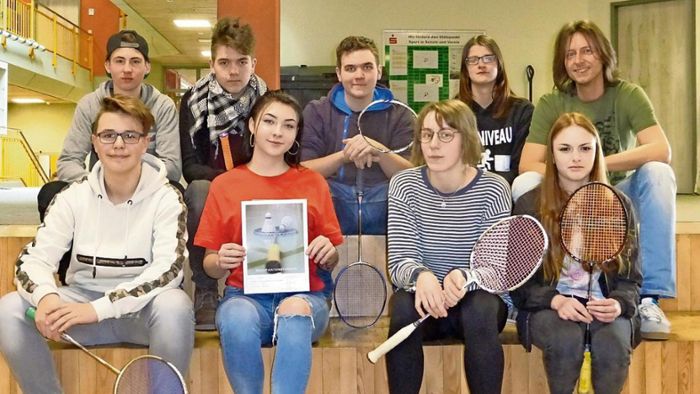 Mittelschüler feiern Erfolg im Badminton