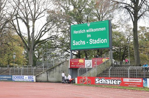 Eher leere Ränge herrschten in Schweinfurt – der Verein zieht daraus Konsequenzen. Foto: IMAGO/Beautiful Sports/IMAGO/BEAUTIFUL SPORTS/Julien Christ