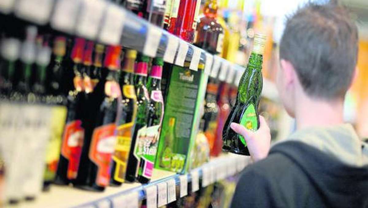 Münchberg: Diebe stehlen 21 Flaschen Schnaps