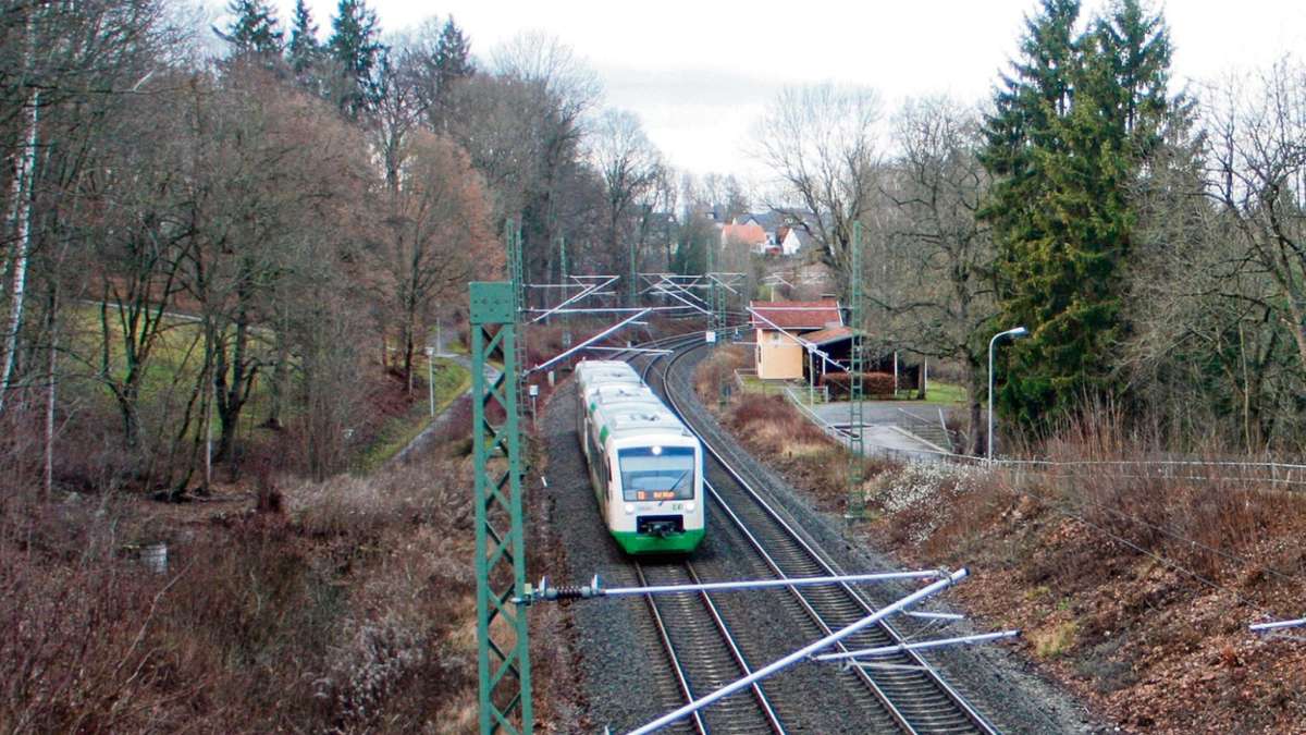 Hof: Halt Hof-Mitte: Bahn sucht Platz für Wendegleis