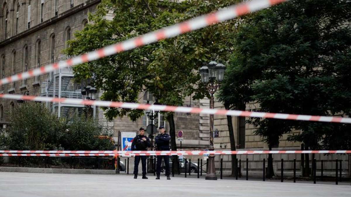 Attacke in Polizeipräfektur: Terror-Verdacht nach Messerangriff in Paris
