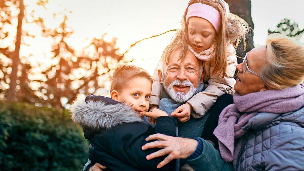Großeltern, Enkel und Familie: Welche Rolle spielen die Großeltern bei der Erziehung von Kindern?