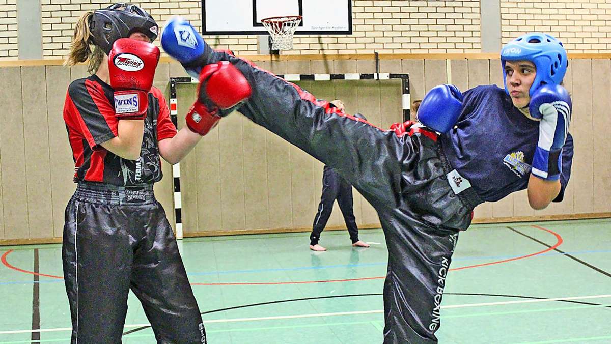 Kampfsportschule: Es darf wieder gekickt werden