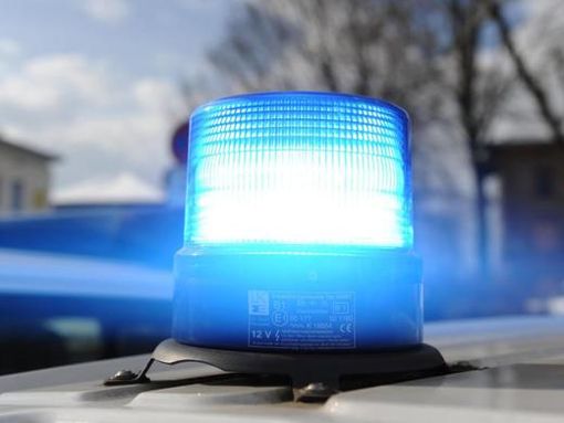 Leuchtendes Blaulicht der Polizei Foto: dpa