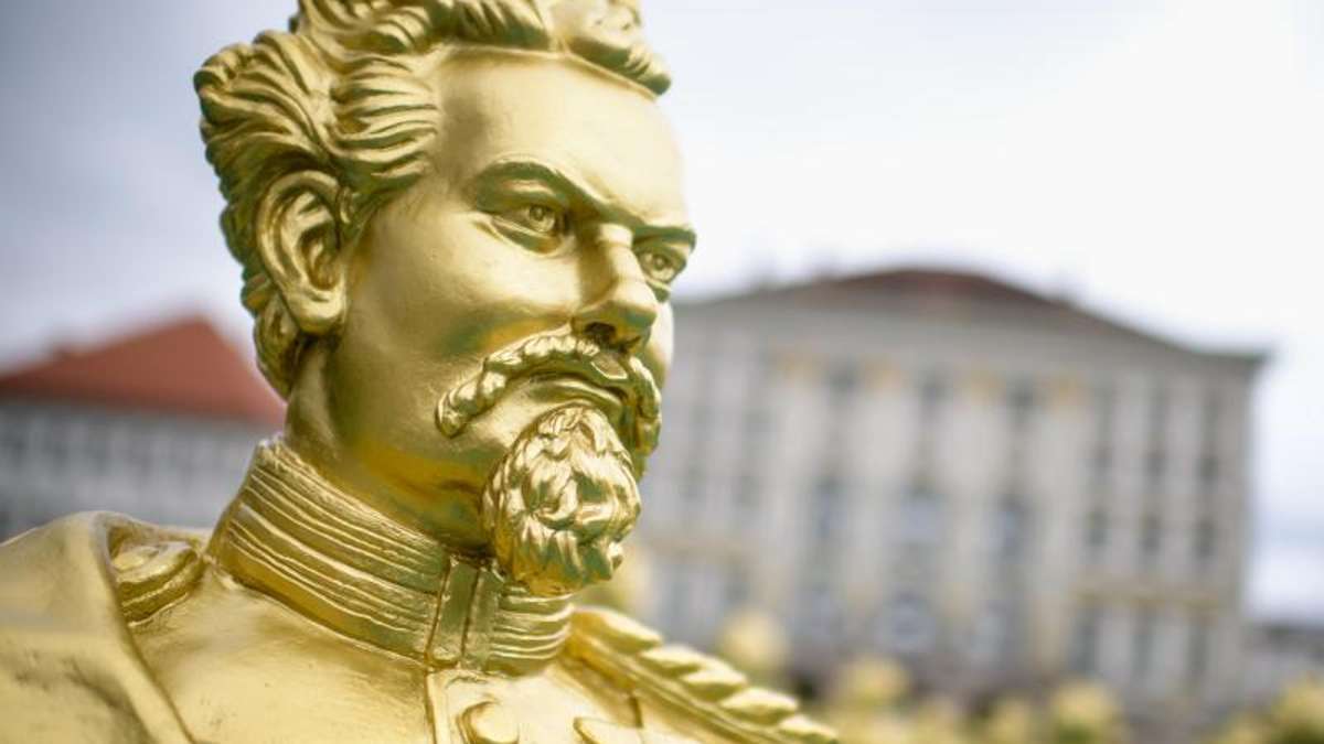 München: Der Kini hundertmal in Gold - Ludwig II. wird zur Kunstinstallation