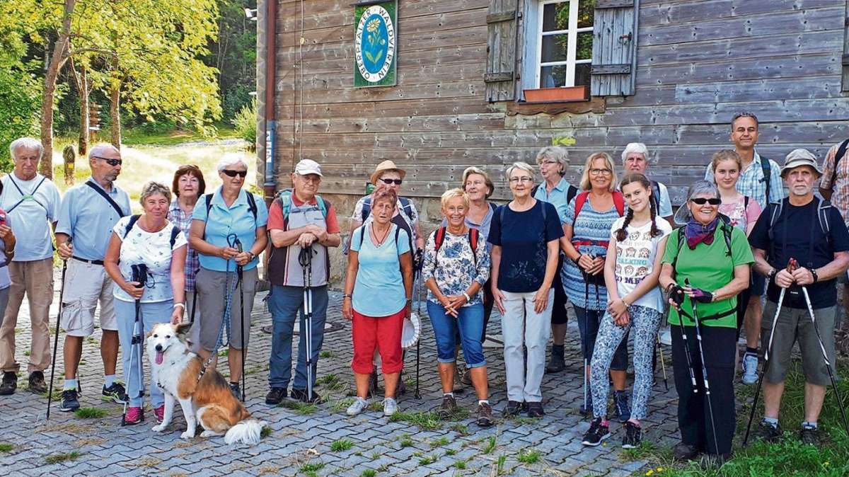 Selb: Naturfreunde erklimmen den Rabenberg