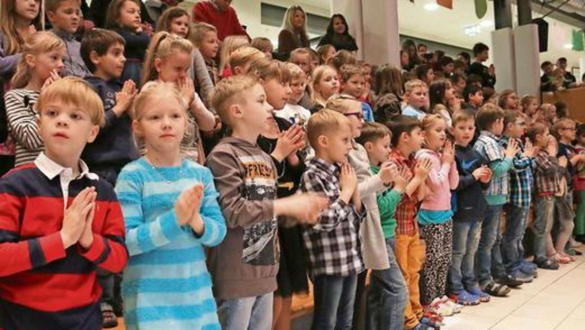 Selb: Bogner-Grundschule feiert mit Musik und Geschichten