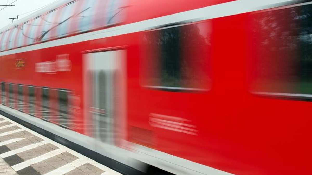 Hof: Hof: Bahnstrecke nach Dresden gesperrt