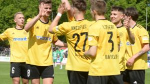 Altstadt am Ziel: SpVgg dank Burghausen vorzeitig Regionalliga-Meister
