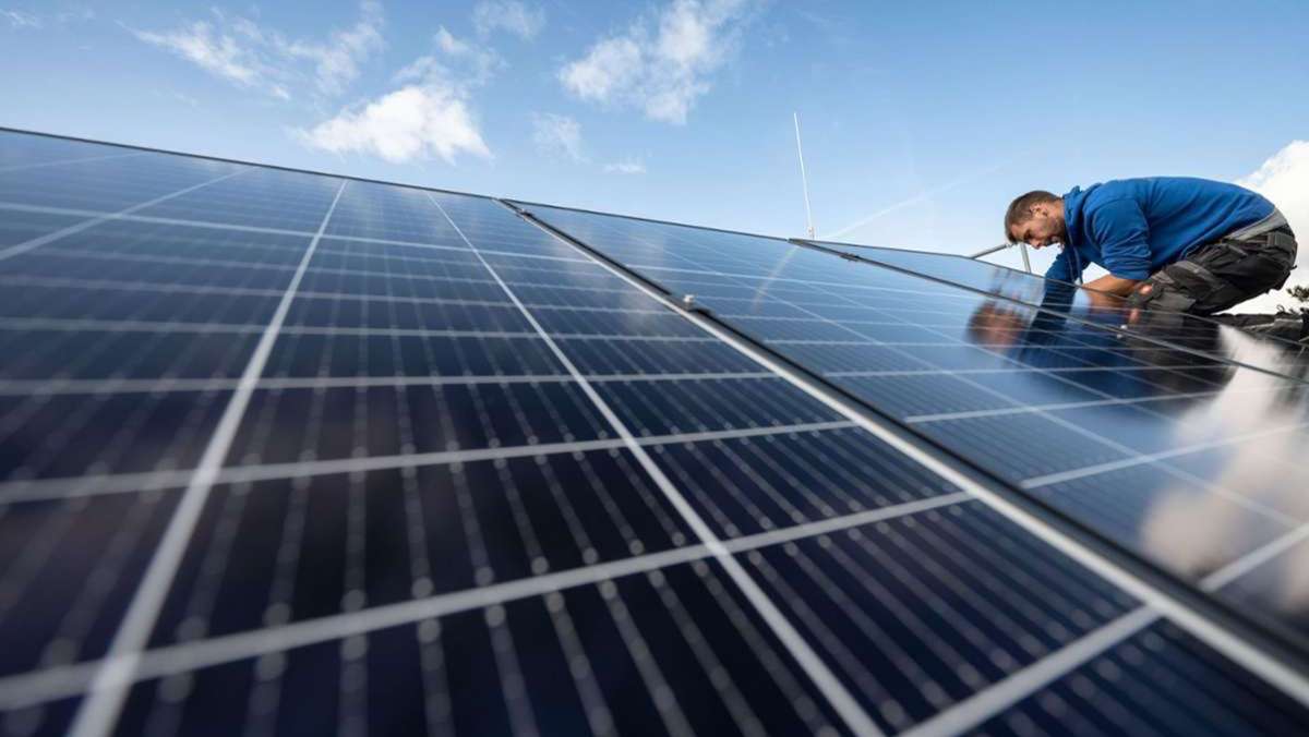 Hof: Stadt Hof rüstet erstes Schuldach für Photovoltaik
