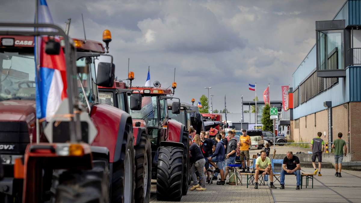 Niederlande Bauern Protest: Polizei schießt scharf – Leere Supermarktregale