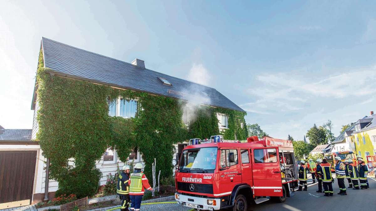 Hof: Feuer in Zedtwitzer Wohnung